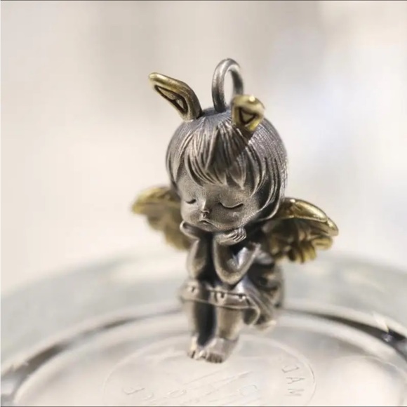 What a sweet little angel - Picture 4 of 5